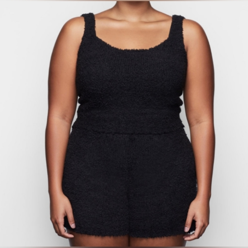 SOLD**SKIMS Cozy Knit Shorts - Picture 3 of 5